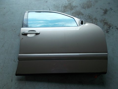 Portiera (Usa) fata dreapta Mercedes E 320 (2001 - 2004)