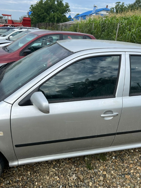 PORTIERA (USA) STANGA FATA SKODA OCTAVIA 1, AN 200