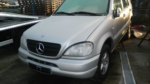 Portiere fata Mercedes ML an 1999