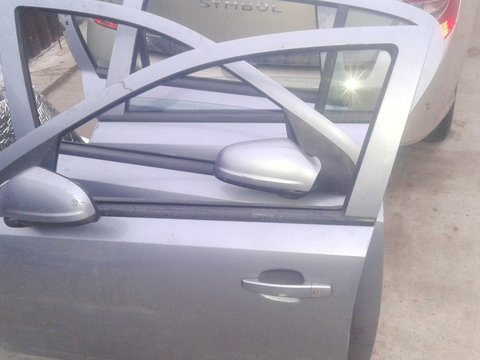 Portiere fata spate Opel Astra H hatchback 2004-2007 stare buna
