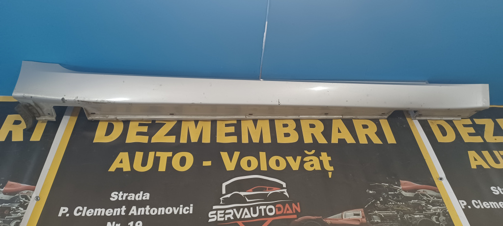 Prag dreapta BMW Seria 5 (2004-2010) [E61] 2.0 Motorina 2008