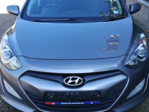 Prag dreapta Hyundai i30 2014 HATCHBACK 1.4