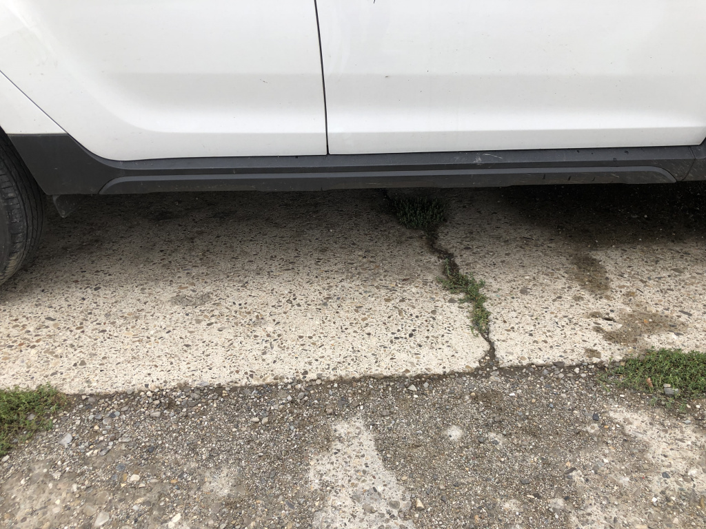 Prag dreapta plastic Dacia Duster 1.6 Benzina 2018, -