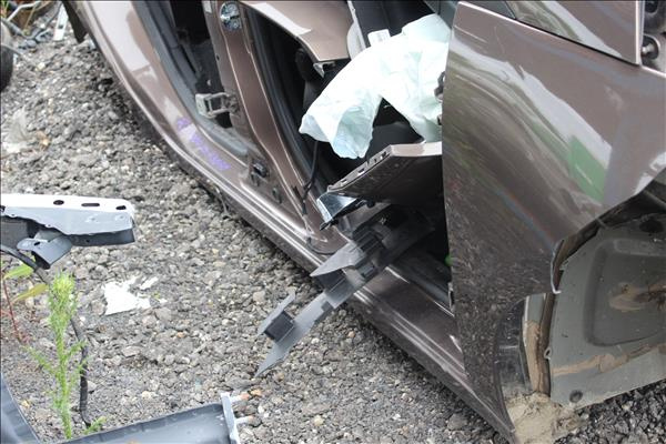 Prag Dreapta RENAULT SCENIC III (JZ0-1_) 1.5 dci K9K(636)