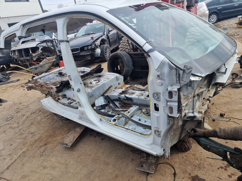 Prag metalic tăiat Dacia Lodgy an 1013 2018 din dezmembrări