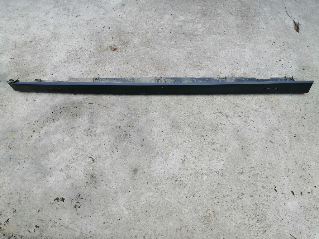 Prag stanga Opel Corsa C 2003 2004 2005 2006 09165717