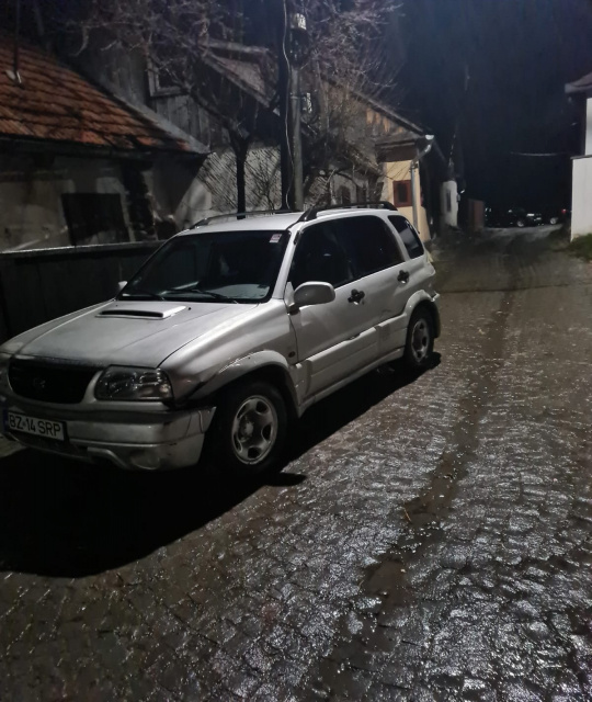 Prag stanga Suzuki Grand Vitara [1998 - 