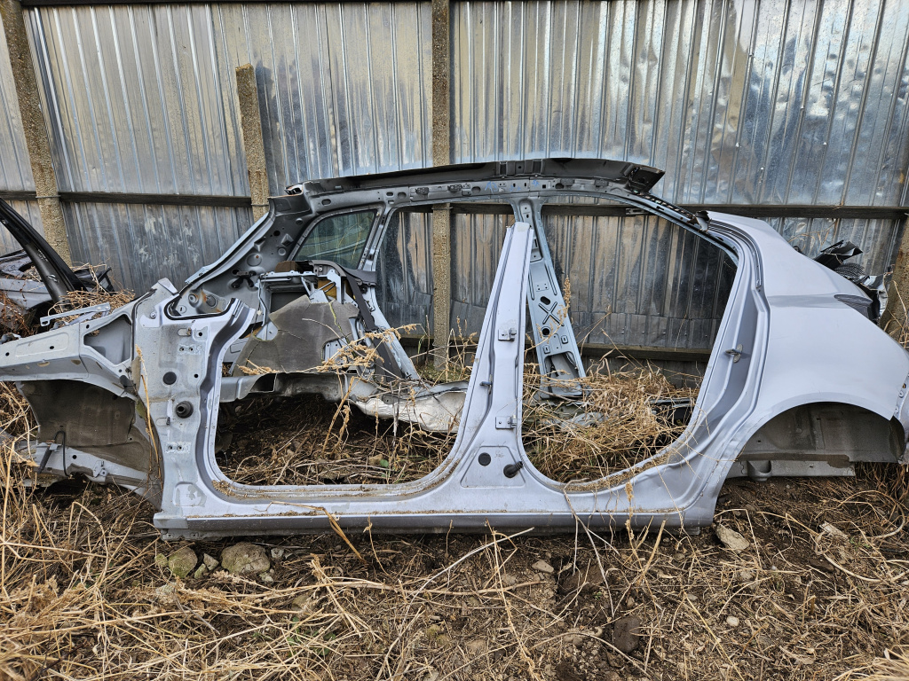 Prag stanga tabla Opel Corsa D 2008