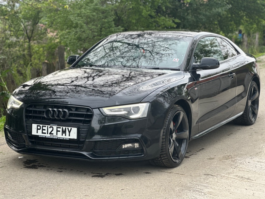 Praguri Audi A5 2013 Coupe black edition