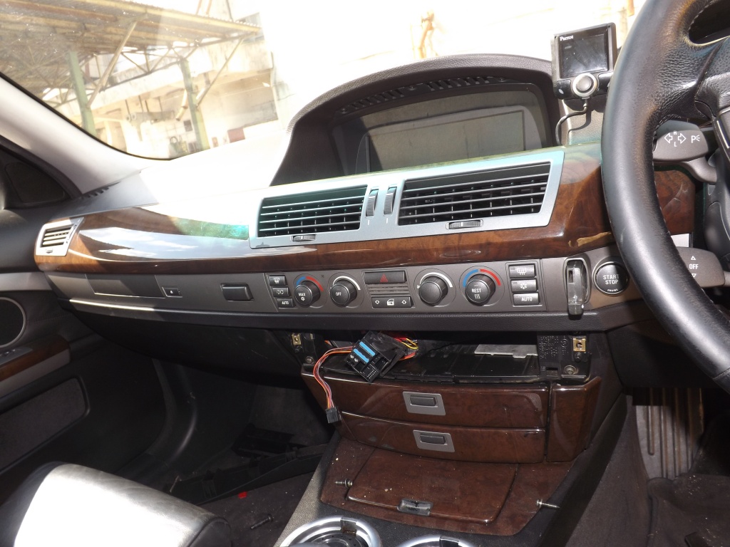 Praguri BMW Seria 7 E65, E66 2003 Berlin