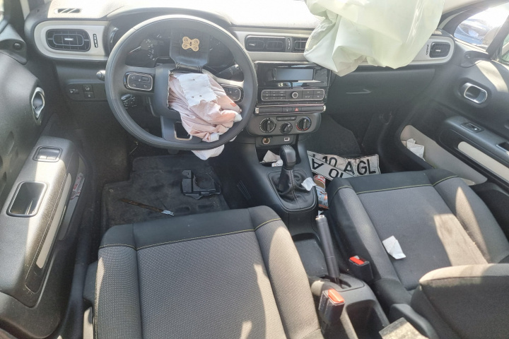 Praguri Citroen C3 2019 HatchBack 1.2 be