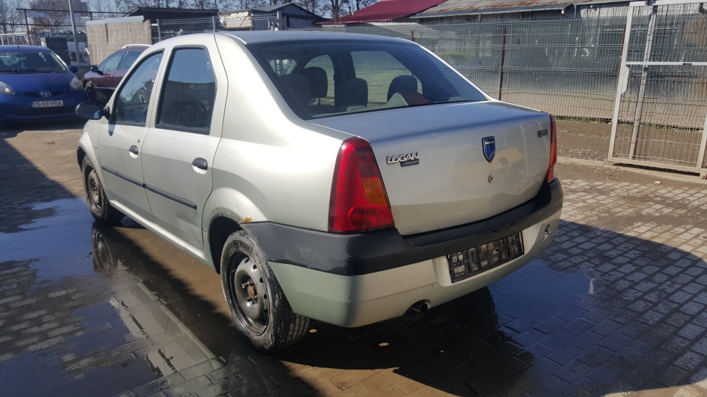 Praguri Dacia Logan 2006 berlina 1.6 + 1