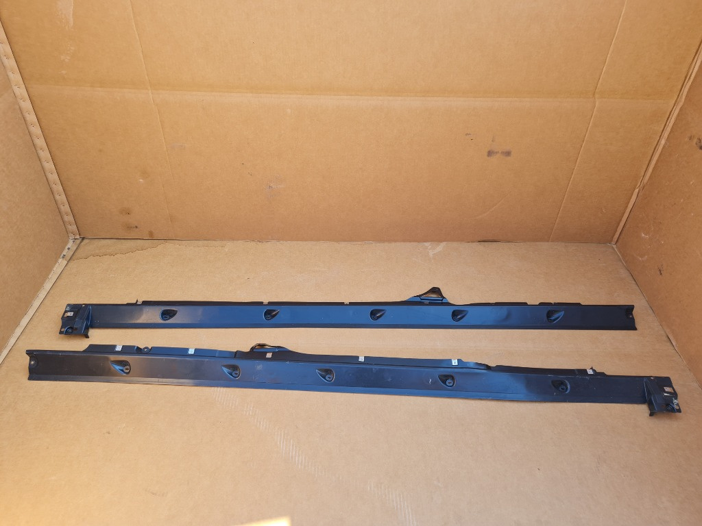 Praguri exterioare Audi Q8 2019 4M8825211 4M8 825 211 4M8825212 4M8 825 212