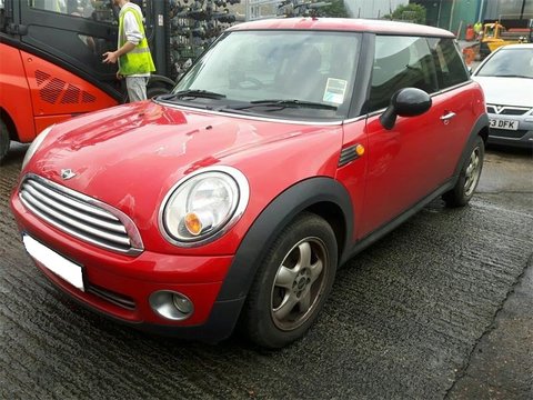 Praguri Mini Cooper 2007 Hatchback 1.4