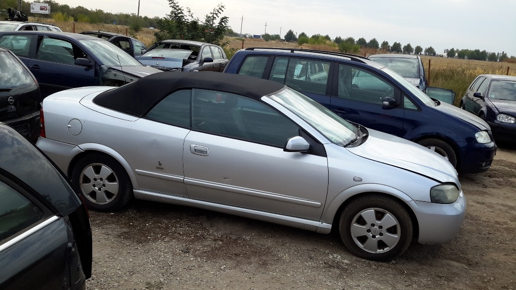 Praguri Opel Astra G 2004 cabrio 1.8