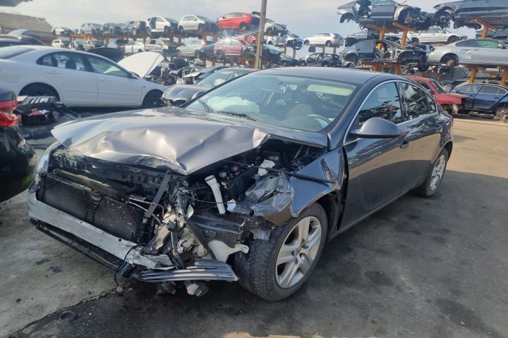 Praguri Opel Insignia A 2010 berlina 2.0