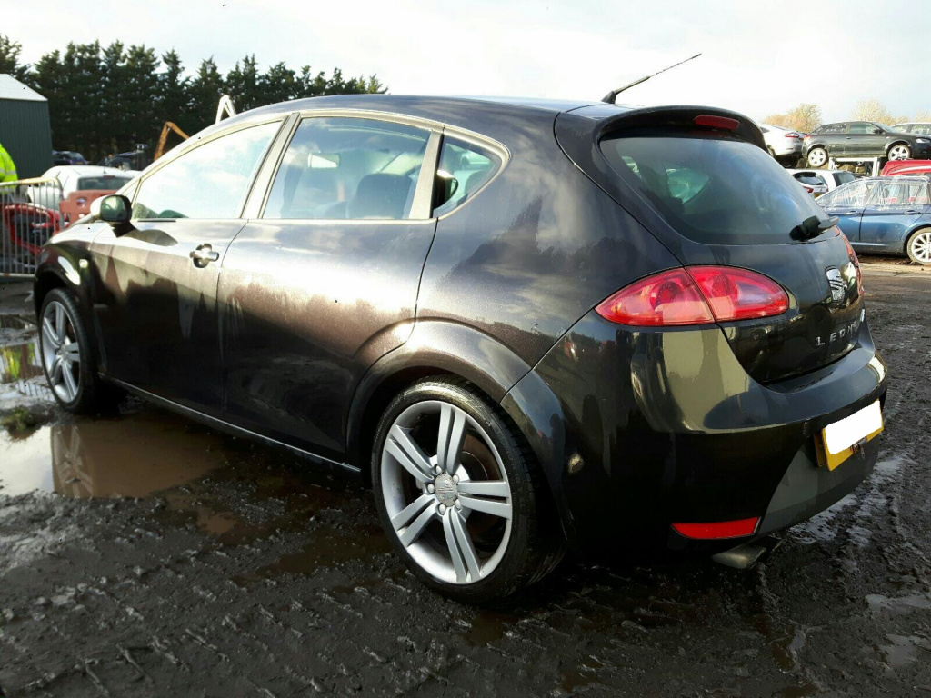 Praguri Seat Leon 2 2006 Hatchback 2.0 T