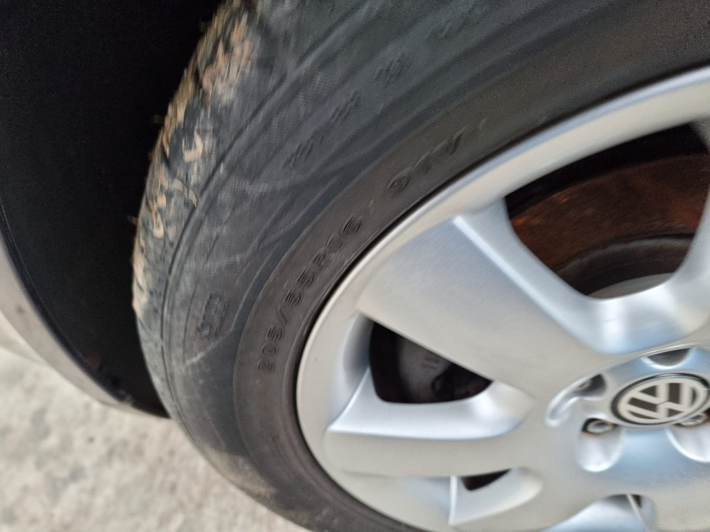 Praguri Volkswagen Golf 4 2003 hatchback