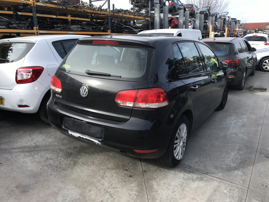 Praguri Volkswagen Golf 6 2009 hatchback