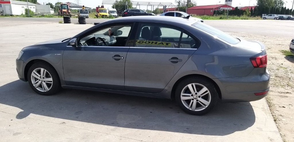 Praguri Volkswagen Jetta 2014 Sedan 1.4 
