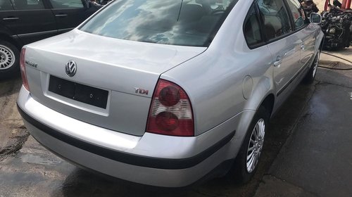 Praguri Volkswagen Passat B5 2002 Limuzi