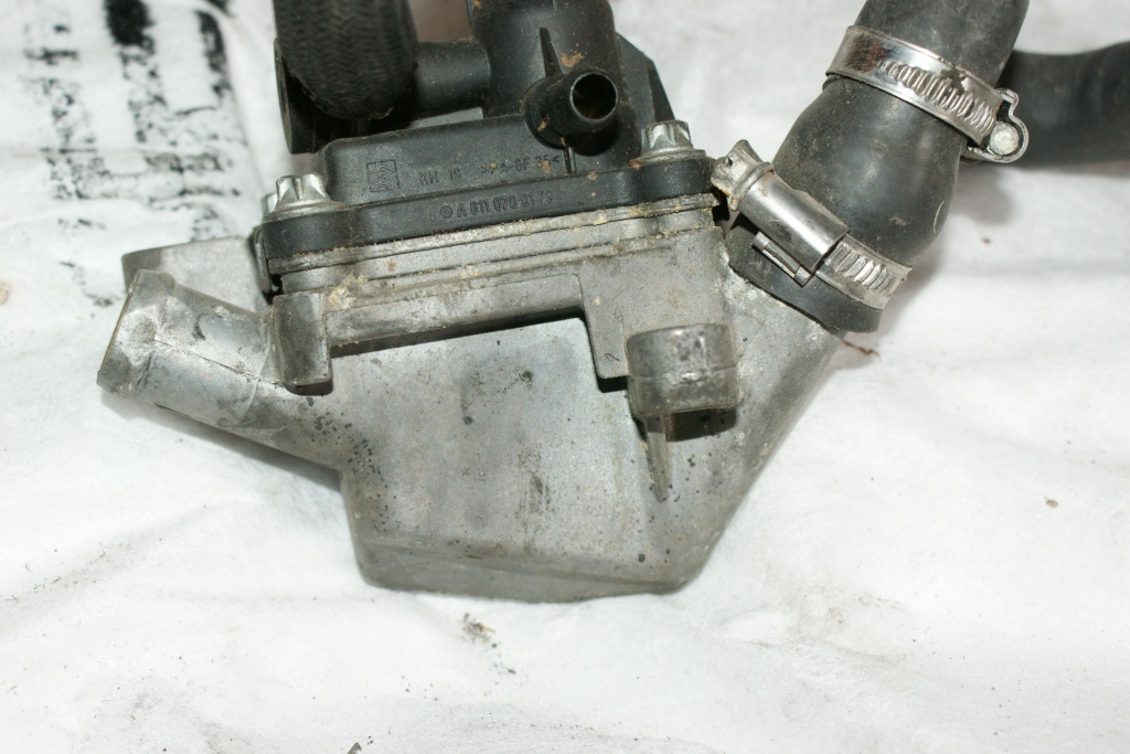 Preincalzitor motorina Mercedes C-Class 2.7 CDI (W203) a6110700179