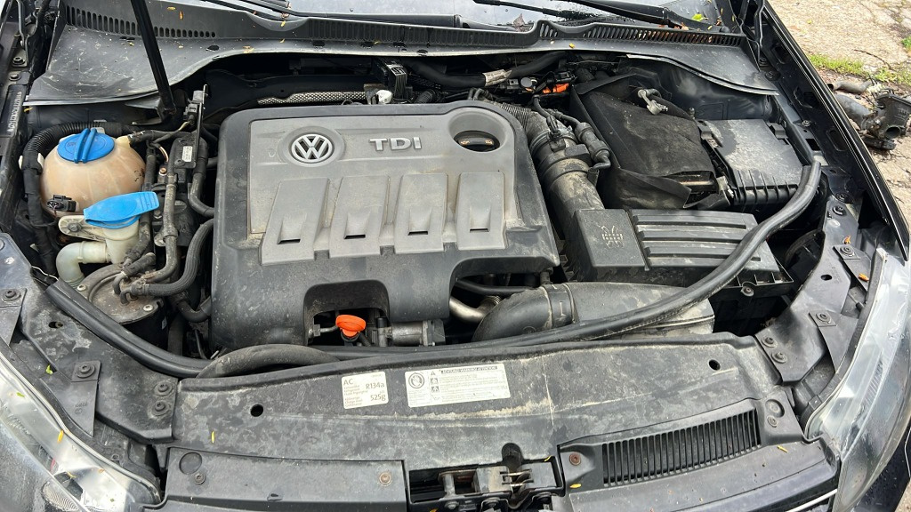 Prelungire bara fata Volkswagen Golf VI 