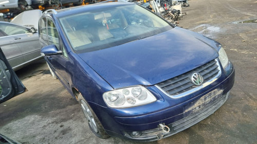 Prelungire bara fata Volkswagen Touran 2