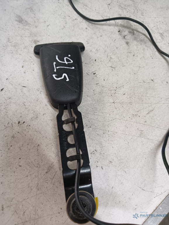 Pretensionare stanga fata VOLVO V50 (MW, 545) [ 2003 - 2012 ]