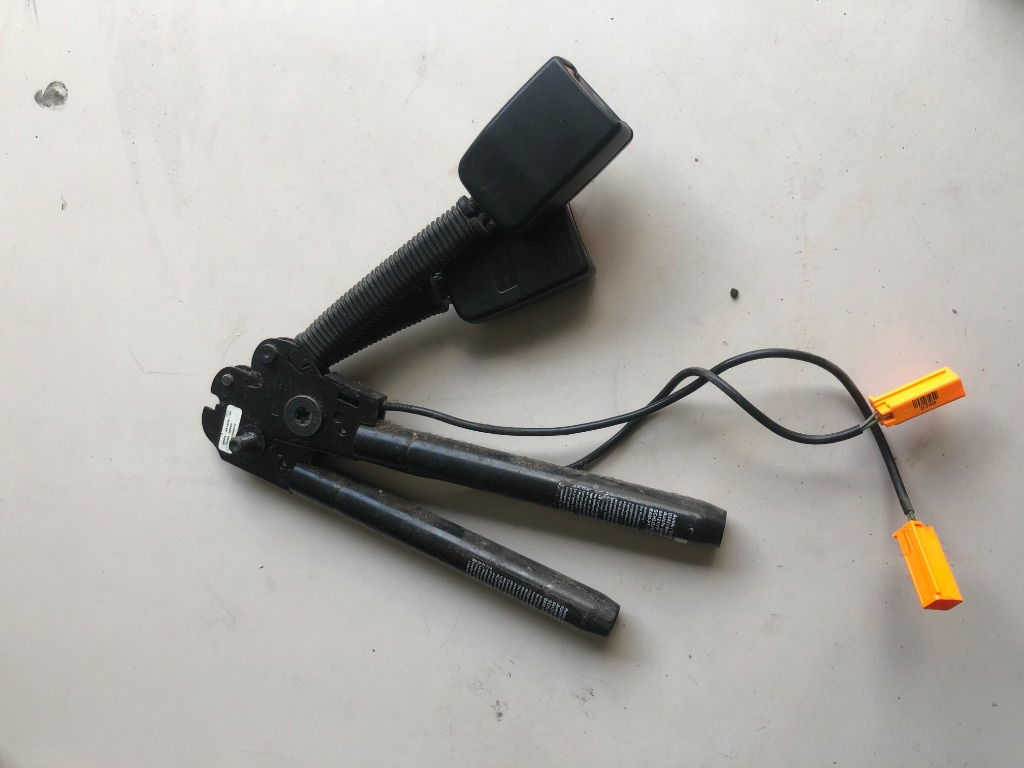 Pretensioner centura ford fiesta 2002-2008