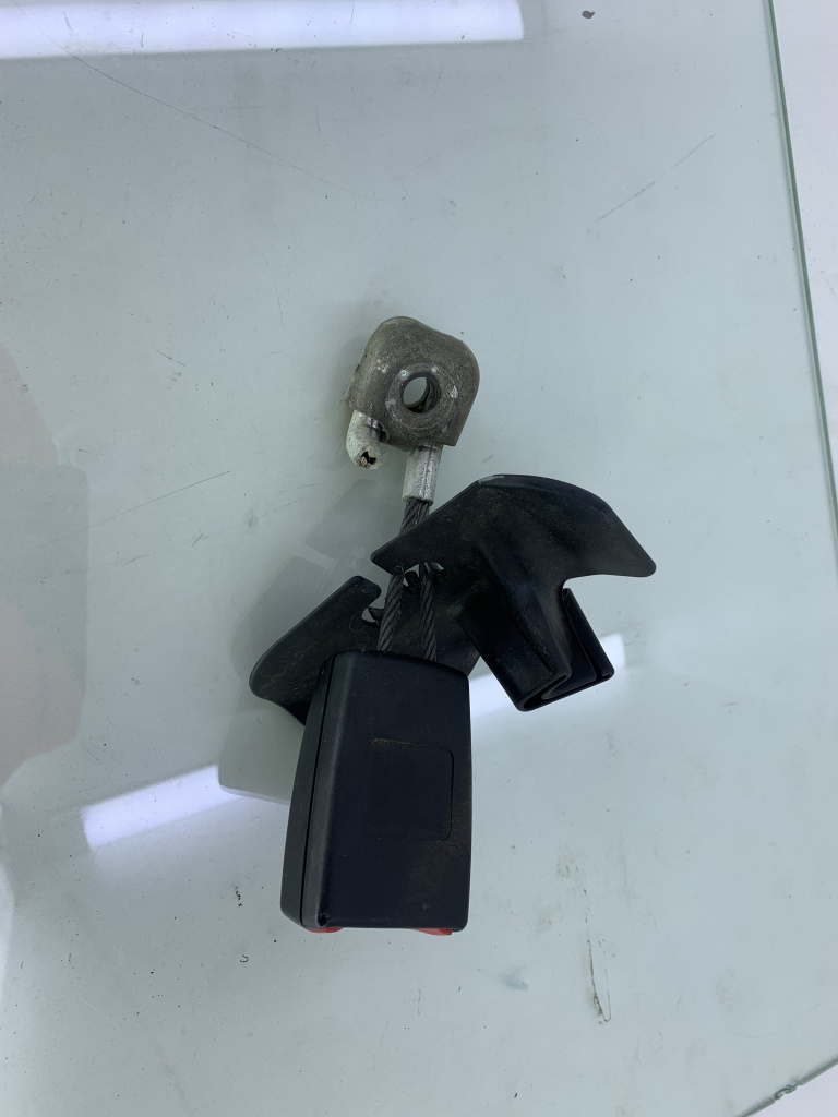 PRETENSIONER SPATE Audi A4 B7 BGB / BWE 2004-2008 8E0857740 DezP: 28193