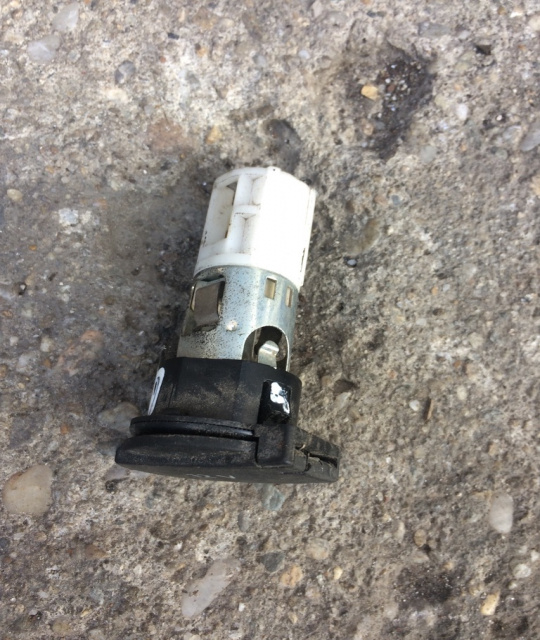 Priza 12V Volkswagen VW Golf 5 [2003 - 2009] Hatch