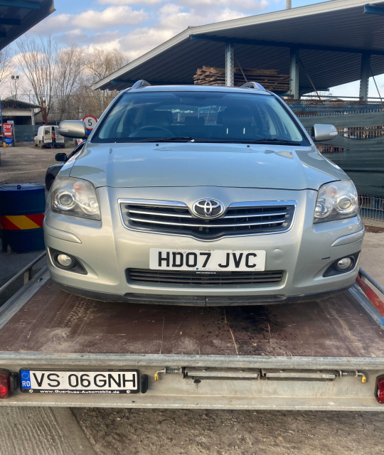 Priza bricheta Toyota Avensis 2 T25 [facelift] [2006 - 2009] wagon 2.2 D MT (177 hp)