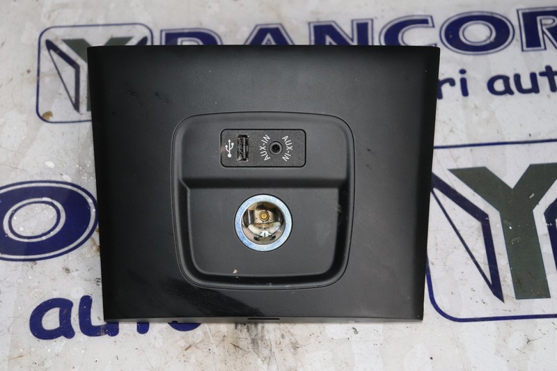 PRIZA USB AUX MINI COOPER COUNTRYMAN / AN 2016 - COD 9332796