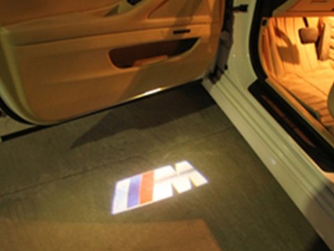 Proiectoare Led cu logo BMW M-Power pentru portiere