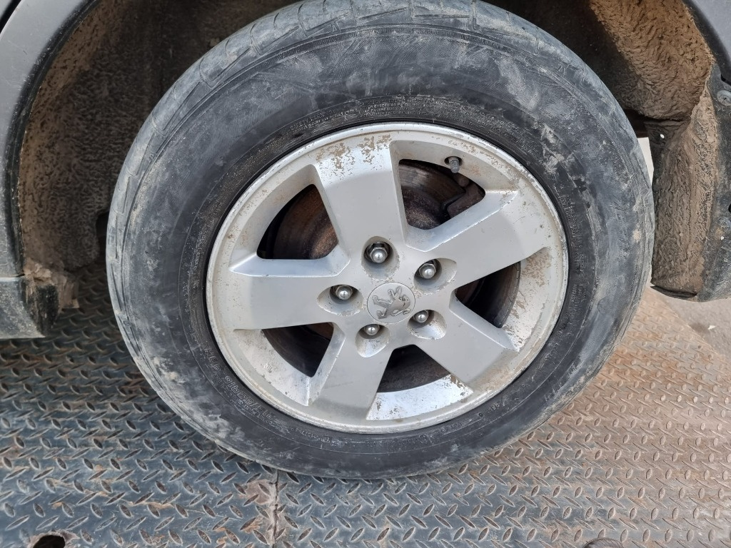 Proiectoare Peugeot 4007 2008 4x4 2.2d