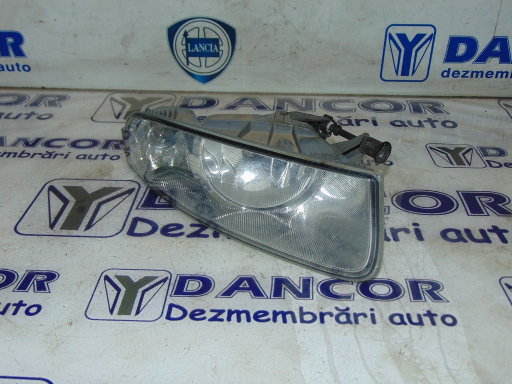 PROIECTOR BARA DREAPTA SKODA SUPERB 2 AN 2008/2015 COD 3T0941702A / 3T0941700A