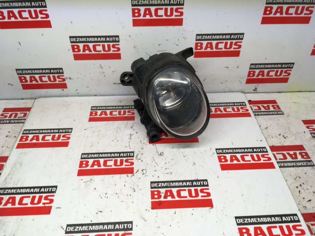 Proiector ceata AUDI A4 Avant 8K5 B8 VALEO 43653