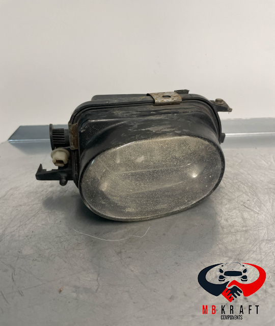Proiector ceata dreapta A2308200456 A 230 820 04 56 Mercedes-Benz E-Class W211/S211 [2002 - 2006] Sedan 4-usi