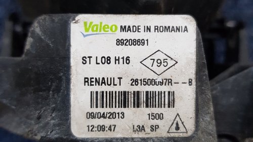 Proiector ceata Renault Clio 4 261500097
