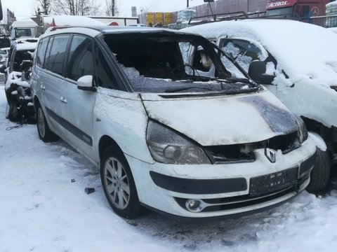 Proiector ceata -- Renault Grand Espace, 2.0DCI, an 2007