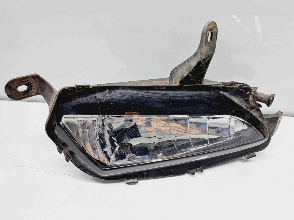 Proiector ceata stanga Opel Astra K Hatchback [Fabr 2015-2022] 39098907