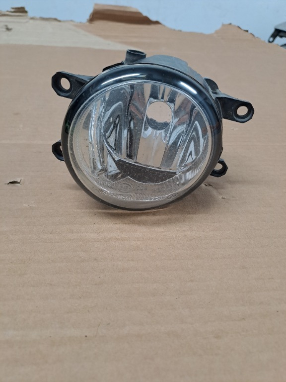 Proiector dreapta original Toyota Auris E15 an 2006-20123