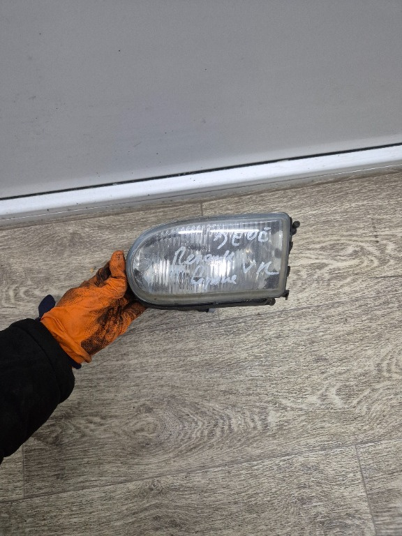 Proiector dreapta Renault Espace Laguna 67724120 fabricatie 1993