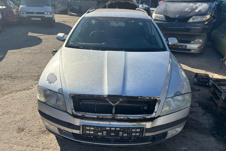 Proiector dreapta Skoda Octavia 2 [2004 - 2008] Combi wagon 5-usi