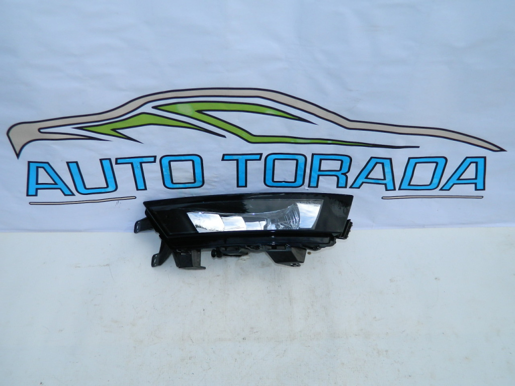 Proiector stanga Skoda Rapid Facelift model 2015-2020 cod 5JA941699D