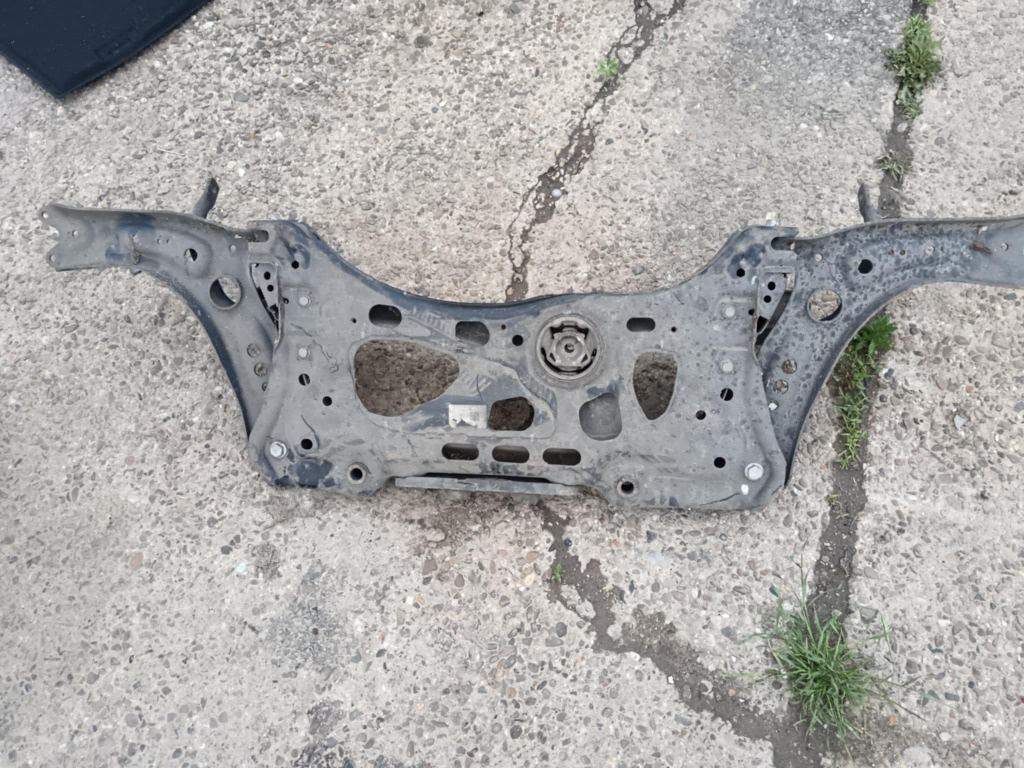 Punte fata jug cadru motor vw golf 7 aud