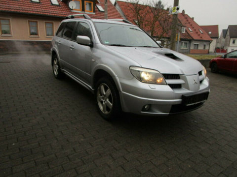 Punte fata Mitsubishi Outlander 2.0 Turbo