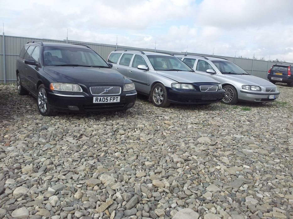 Punte Fata / Spate Volvo V70 Model 2000-2015 + Piese Sh