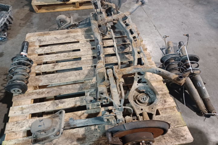 Punte spate 1.6 CCSA COMBI Volkswagen VW